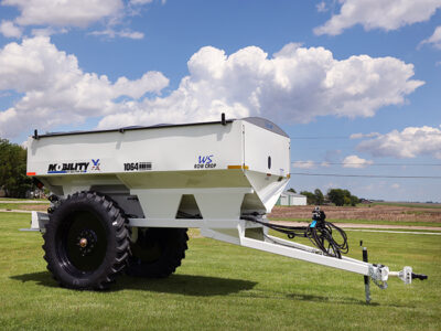 Dalton Mobility X2 dual bin dry spreader